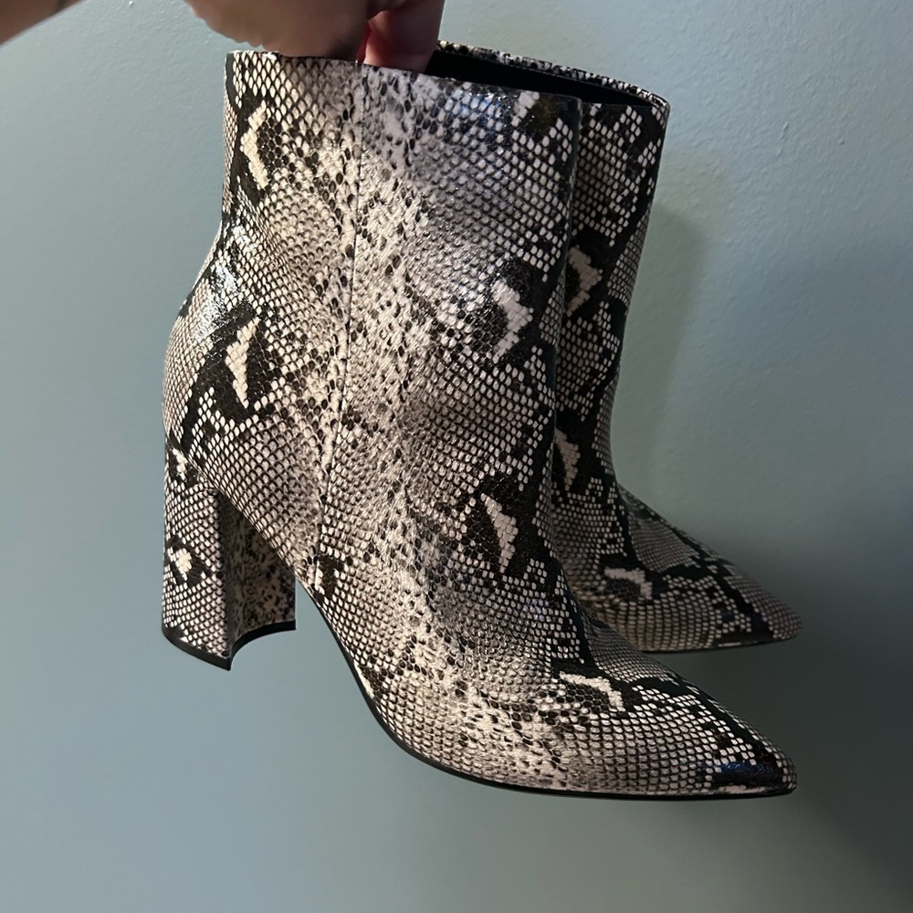 Brand New! Marc Fisher Snake Embossed Print Heeled Booties size 11